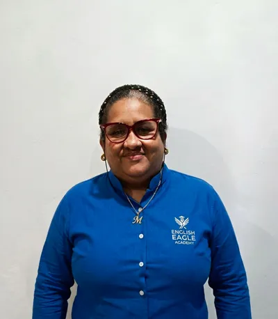 Retrato de Maribel Pino, Apoyo del centro academico