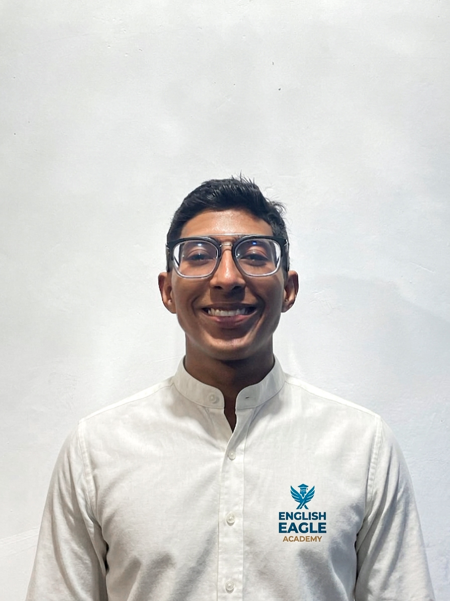 Retrato de Angel Guillen, Director General
